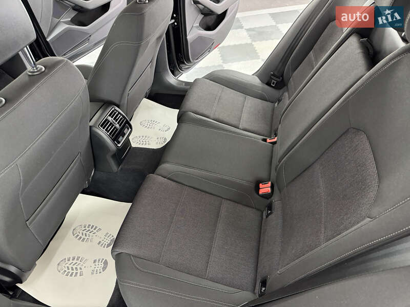 Універсал Volkswagen Passat 2015 в Трускавці