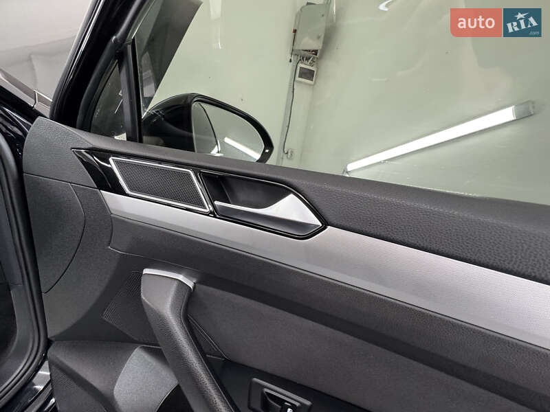 Універсал Volkswagen Passat 2015 в Трускавці
