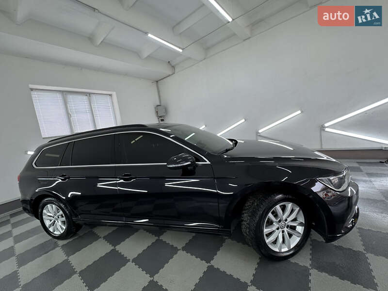 Універсал Volkswagen Passat 2015 в Трускавці