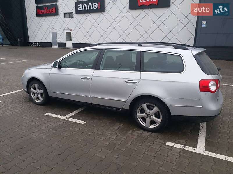 Універсал Volkswagen Passat 2010 в Києві