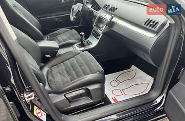 Універсал Volkswagen Passat 2010 в 