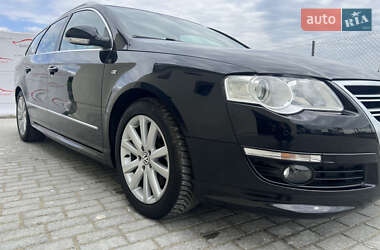 Універсал Volkswagen Passat 2010 в 