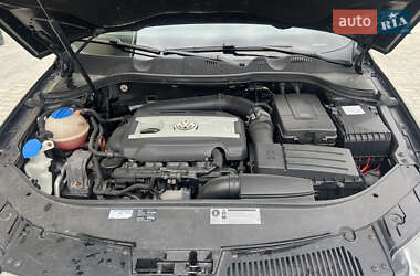 Універсал Volkswagen Passat 2010 в 