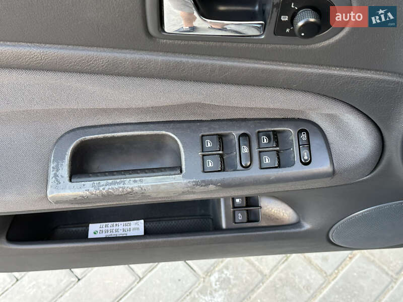 Седан Volkswagen Passat 2004 в Вінниці