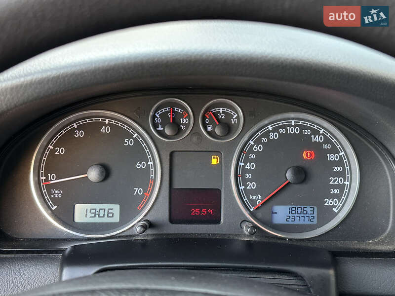 Седан Volkswagen Passat 2004 в Вінниці