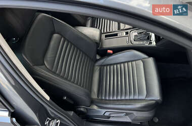 Седан Volkswagen Passat 2016 в 