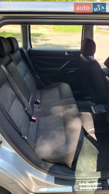 Універсал Volkswagen Passat 2003 в Дніпрі фото 14 Універсал Volkswagen Passat 2003 в Дніпрі