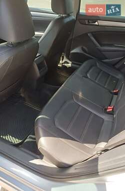 Седан Volkswagen Passat 2014 в 