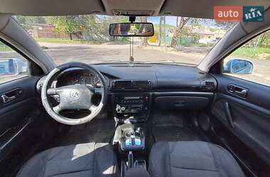 Седан Volkswagen Passat 1999 в 