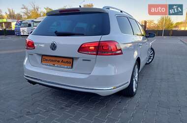 Універсал Volkswagen Passat 2012 в 