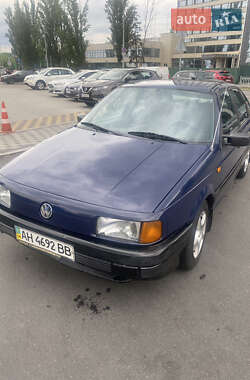 Седан Volkswagen Passat 1988 в 