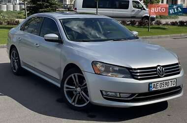 Седан Volkswagen Passat 2014 в Дніпрі