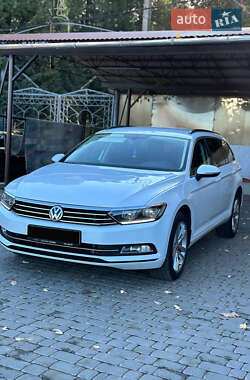 Универсал Volkswagen Passat 2015 в Харькове