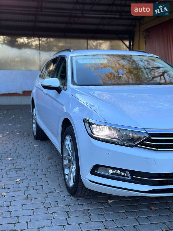Універсал Volkswagen Passat 2015 в Харкові