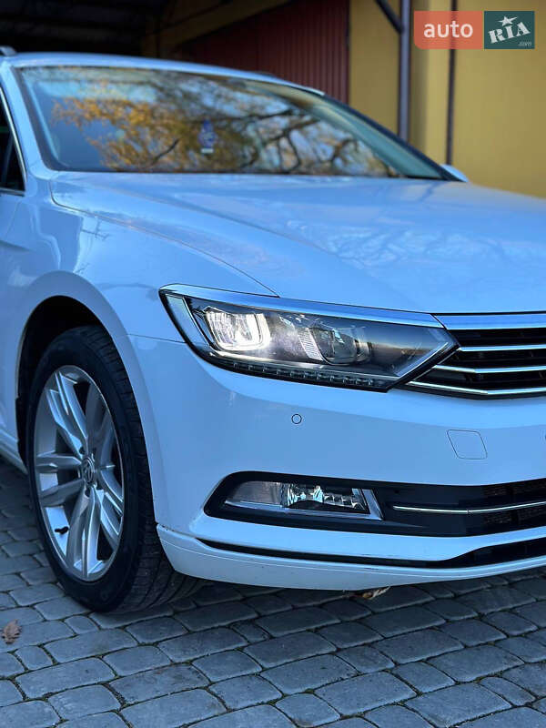 Універсал Volkswagen Passat 2015 в Харкові