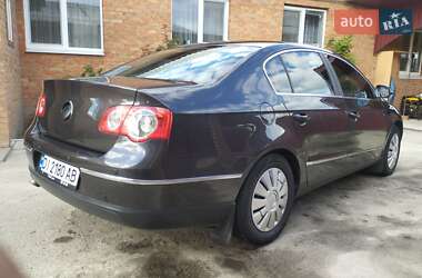 Седан Volkswagen Passat 2005 в 