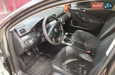 Седан Volkswagen Passat 2005 в 