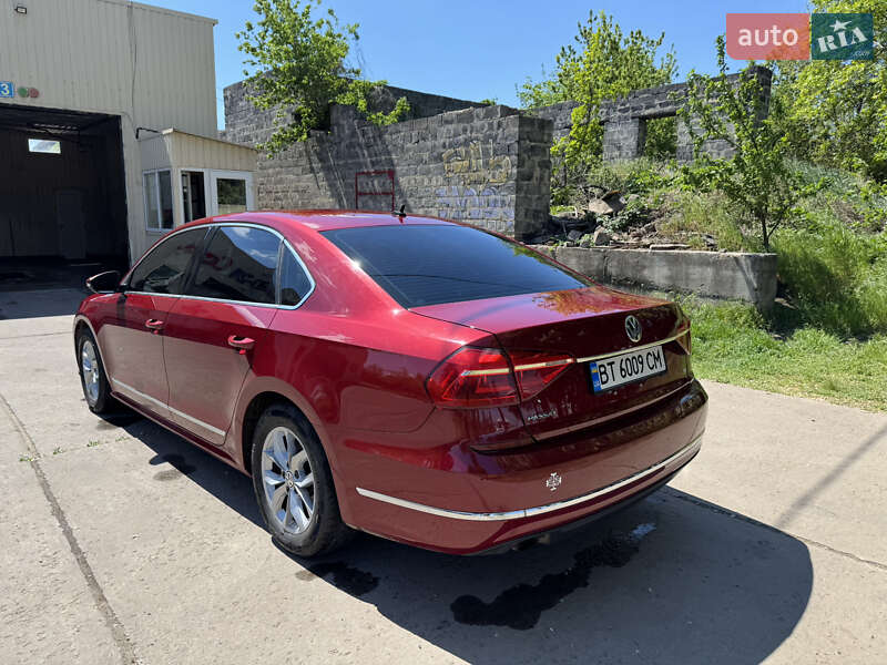 Седан Volkswagen Passat 2015 в Кривом Роге
