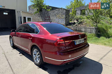 Седан Volkswagen Passat 2015 в 