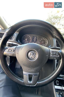 Седан Volkswagen Passat 2012 в 
