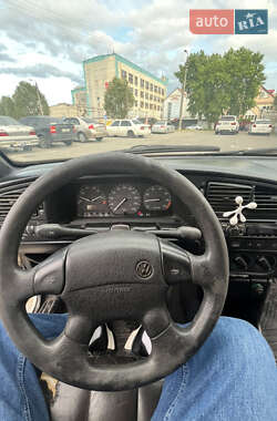 Універсал Volkswagen Passat 1996 в 