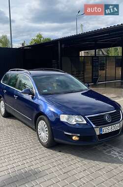 Універсал Volkswagen Passat 2007 в Звягелі