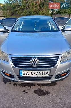 Седан Volkswagen Passat 2005 в Кропивницькому