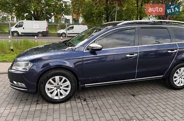 Універсал Volkswagen Passat 2011 в 