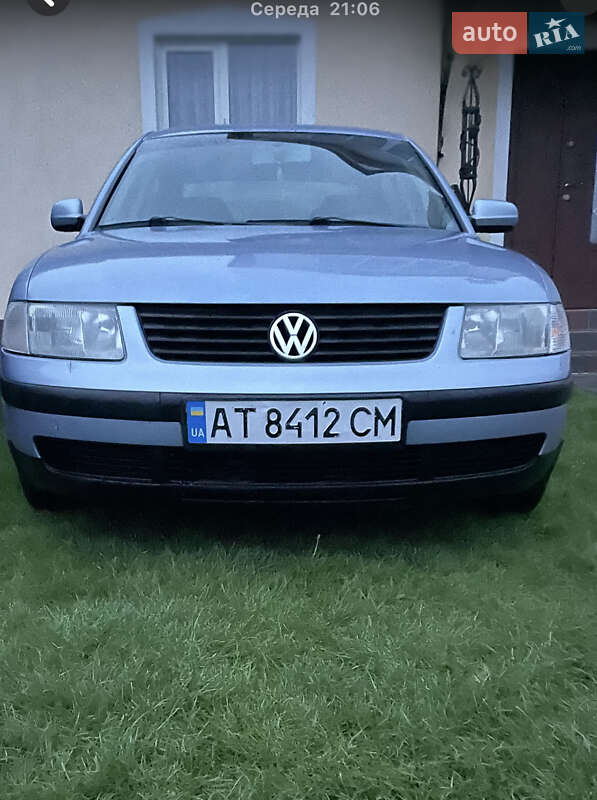 Седан Volkswagen Passat 1999 в 