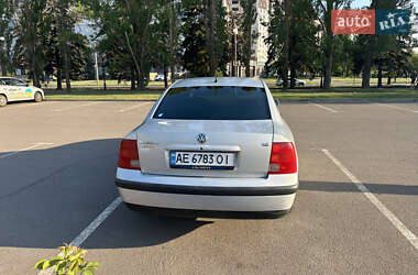 Седан Volkswagen Passat 1997 в 