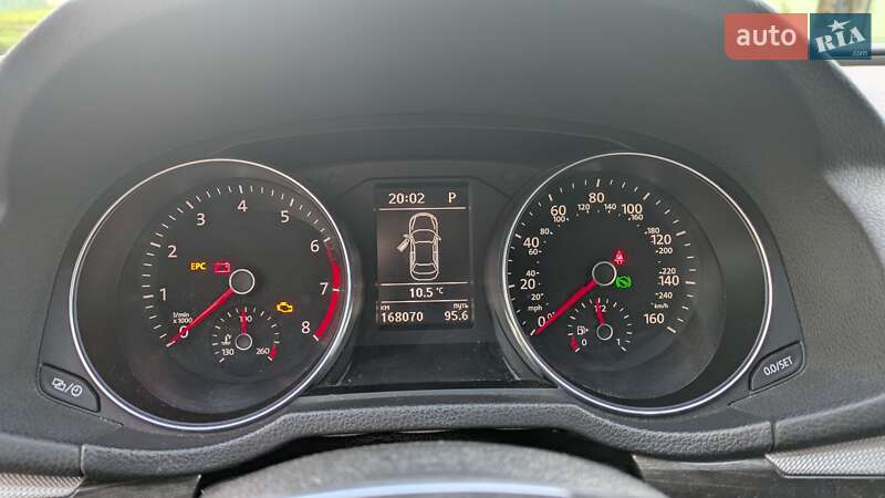 Седан Volkswagen Passat 2016 в Луцке