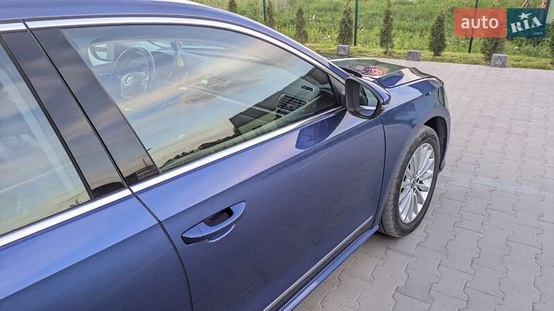 Седан Volkswagen Passat 2016 в Луцке