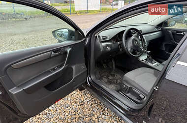 Універсал Volkswagen Passat 2012 в 