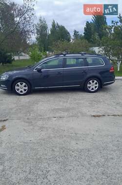 Універсал Volkswagen Passat 2013 в 