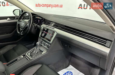 Седан Volkswagen Passat 2019 в 