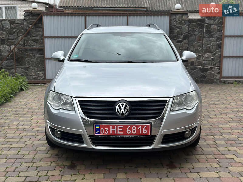 Універсал Volkswagen Passat 2010 в Вінниці