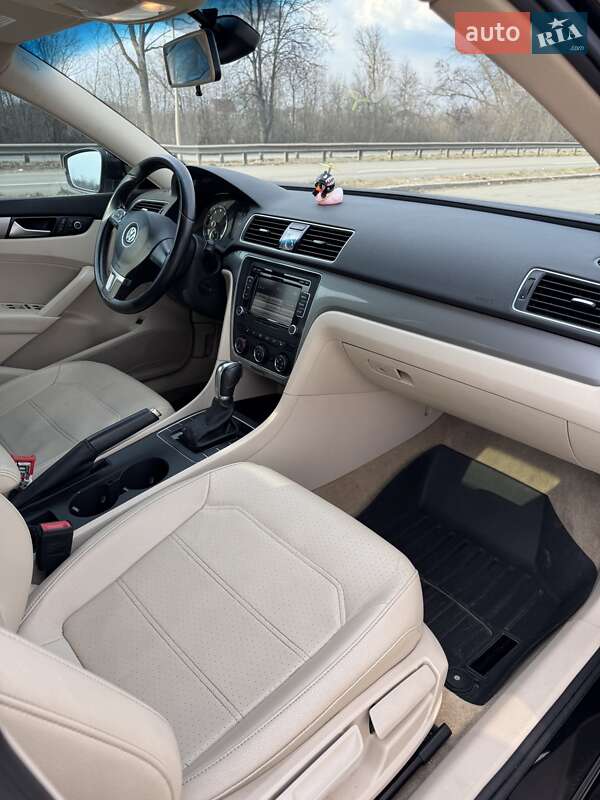 Седан Volkswagen Passat 2015 в Сумах