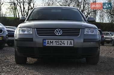 Седан Volkswagen Passat 2003 в 