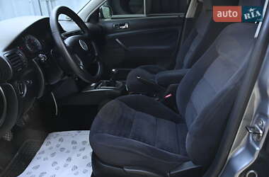 Седан Volkswagen Passat 2003 в 