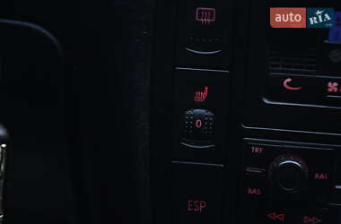 Седан Volkswagen Passat 2003 в 