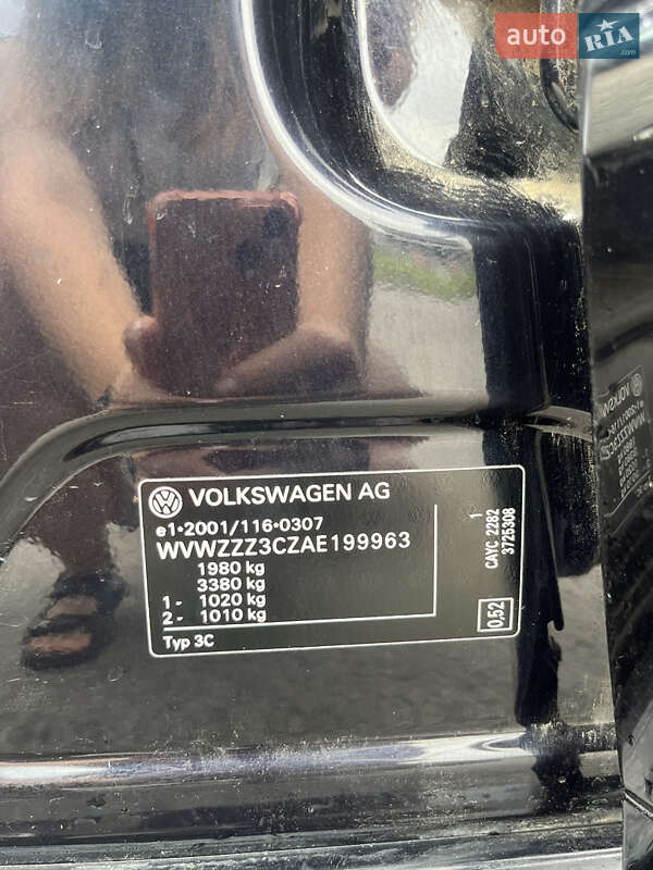 Універсал Volkswagen Passat 2010 в Львові