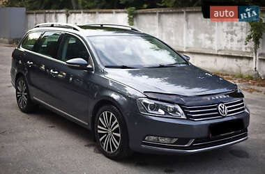 Универсал Volkswagen Passat 2014 в 