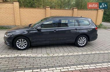 Универсал Volkswagen Passat 2019 в 