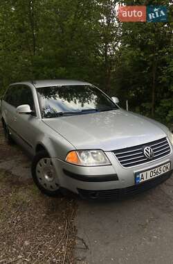 Універсал Volkswagen Passat 2004 в Обухові