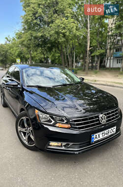Седан Volkswagen Passat 2016 в Харкові