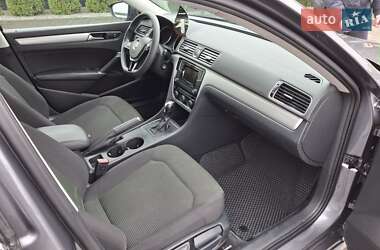 Седан Volkswagen Passat 2016 в 
