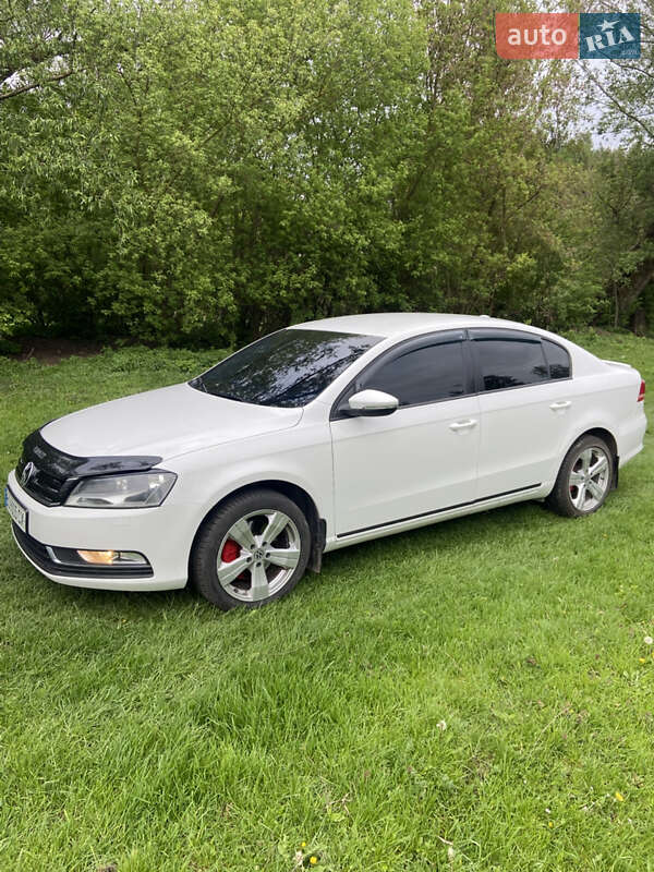 Volkswagen Passat 2011