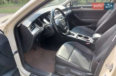 Универсал Volkswagen Passat 2016 в 