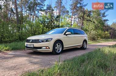 Универсал Volkswagen Passat 2016 в Броварах