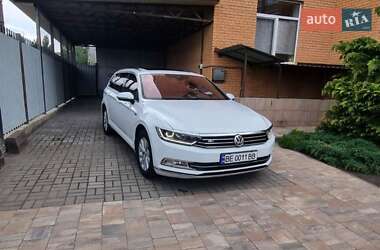 Универсал Volkswagen Passat 2018 в Николаеве